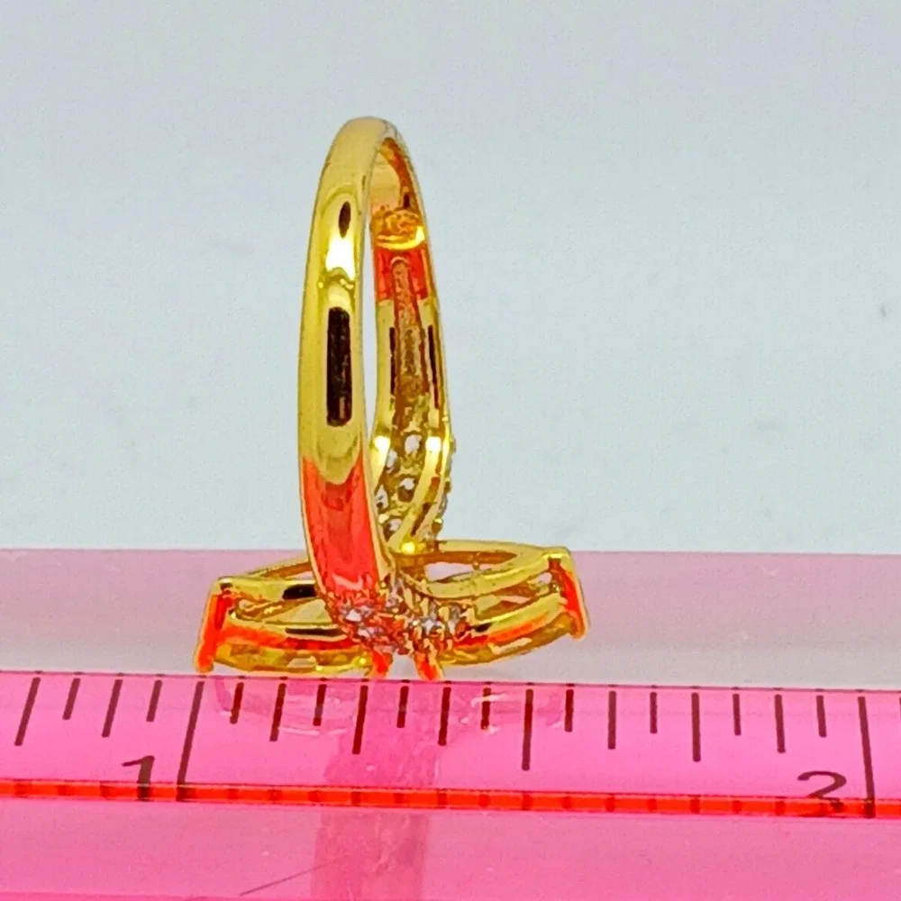 Vintage Gold Tone Yellow Pear Cut Bypass Cocktail Ring Size 6.25 Butterfly Style
